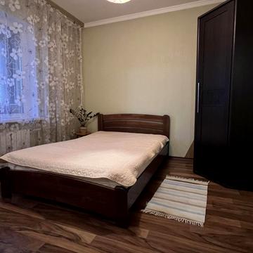 Європейського Союзу просп. (Правди), 10