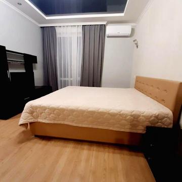 Журавлина вул., 4