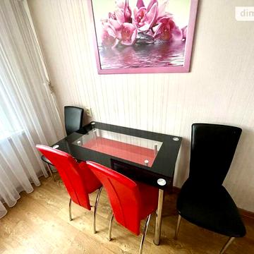 Продаж 2к Квартира Космонавтів вулиця