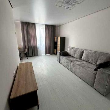 Сдам однокомнатную квартиру ж\м Тополь