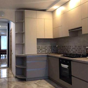 Центр міста! Однокімнатна з ремонтом в новобудові!