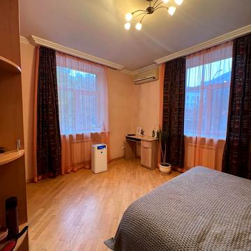 Івана Акінфієва вул. (Фучика), 17