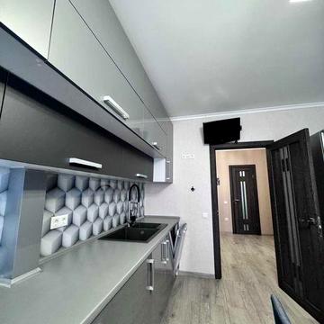 Велика 2кім Квартира