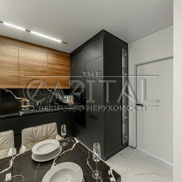 Володимира Брожка вул. (Кіровоградська), 70