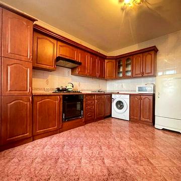 Довгострокова оренда 3к Квартира Чернівецька вулиця