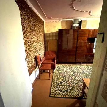 Тарасівська вул., 17