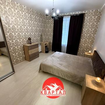 Незалежної України вул. (40 років Радянської України), 62