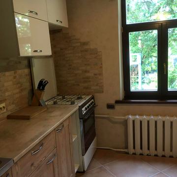 Петропавлівська вул.