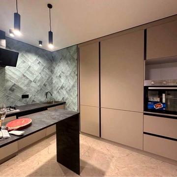 Продається 2 кімнатна квартира по вул. Смакули