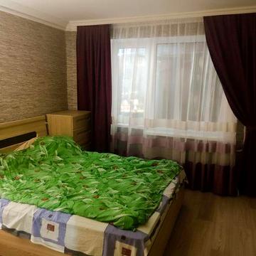 2-кімнатна квартира з меблями та косметичним ремонтом — Молодіжний