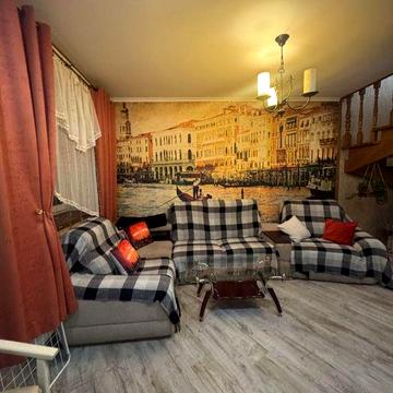 Здам в оренуд 2-рівневу квартиру на Івасюка