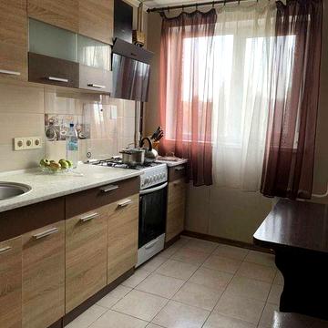 Продам квартиру на просп Небесной Сотни/Таирово