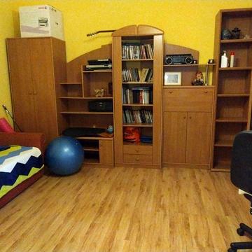 Сдам 1 ком. дом на ул. Кастанди есть генератор  8000 грн.