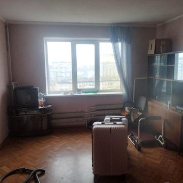 Коробова вул., 18