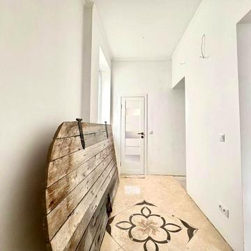 ПРОДАЖ 3 кімнатна квартира в центрі міста в будинку квартирного типу