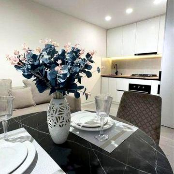 Продається квартира по вул. Київська, кухня-студія та 2 окремі кімнати