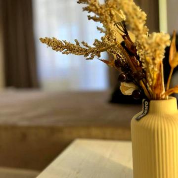 Продається гарна 2 кімнатна квартира на Бамі