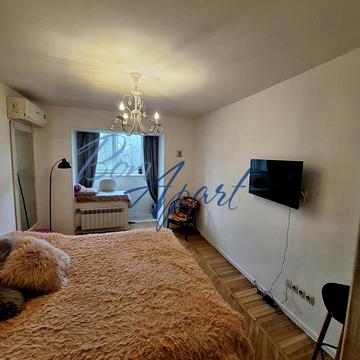 Алматинська вул. (Алма-Атинська), 56