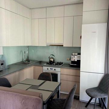 Двокімнатна квартира з кухнею студією