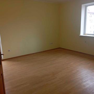 Залізнична вул., 7