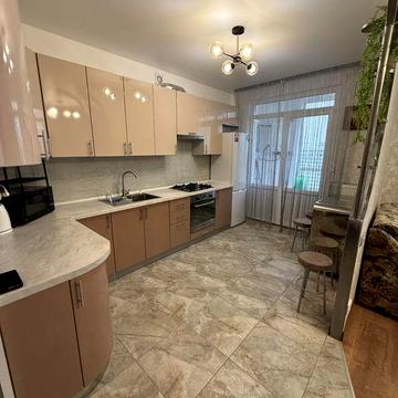 Нова квартира по Незалежності, автономне опалення