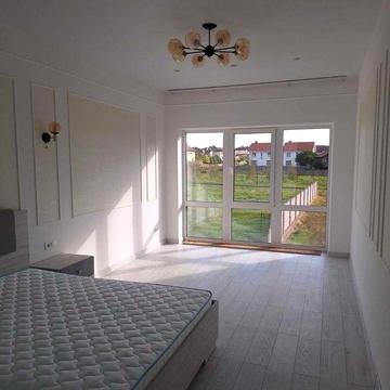 Продам новий з ремонтом будинок в Совиньоні.