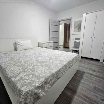 СДАМ 3 комнатную квартиру ЦЕНТР  ул Дерибасовская МОЖНО НА 1 МЕСЯЦ