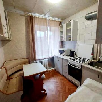 Дмитра Яворницького просп. (Карла Маркса), 6