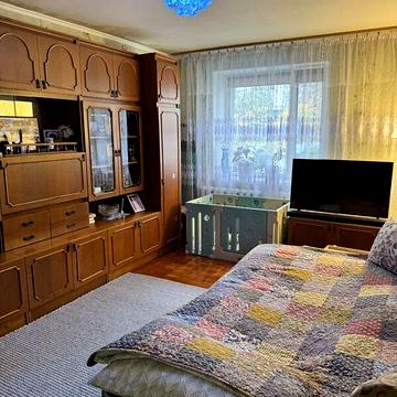 Продаж 2к Квартира Космонавтів проспект