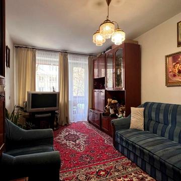 Роксоляни вул., 25