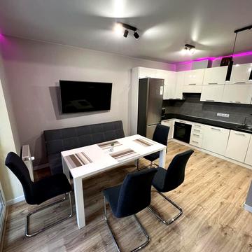 Нижньоключова вул., 14