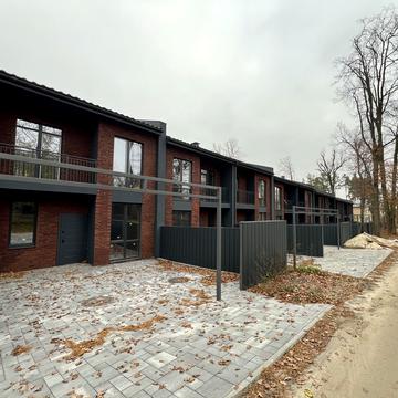 Тищенка вул., 37