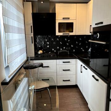 Дегтярівська вул., 15