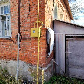 Продам дом с удобствами недалеко от метро Киевская.