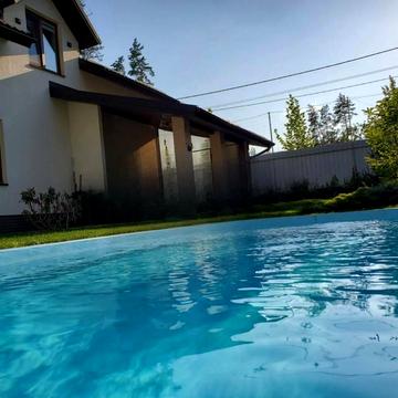 Вокзальна вул.