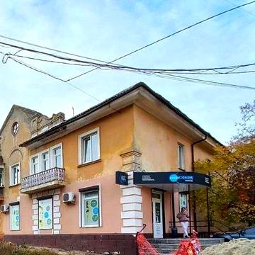 Продається квартира під комерцію в центрі міста - 52м2