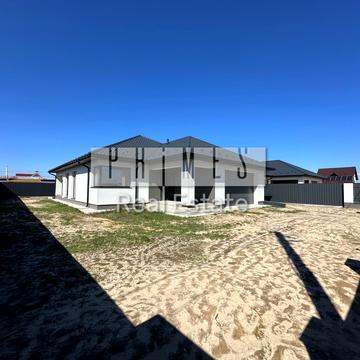 Вишнева вул.