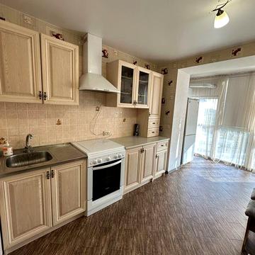 **Автономка! Оренда 1-Кімн. Вул. С. Бандери (Попова)