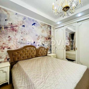 Продаж 3-к унікальної квартири 105м.кв. Печерськ пров.Лабораторний, 6