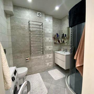 Продам 2х кімнатну новобудову ЖК Сузиря