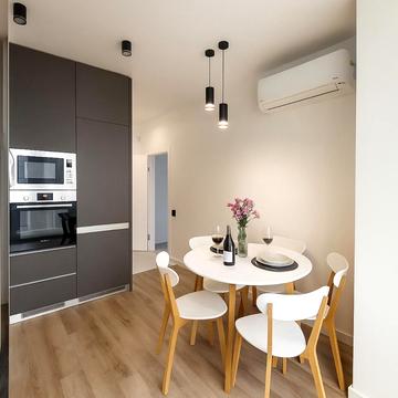 Григорія Сковороди вул., 40