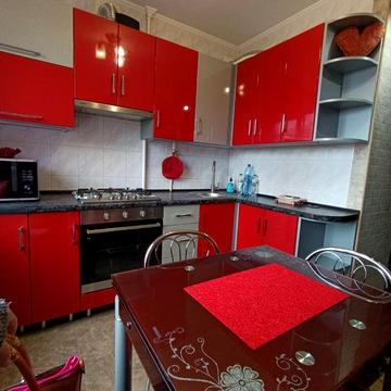 Сдаю 1 ком кв Центр, ремонт, мебель, техника