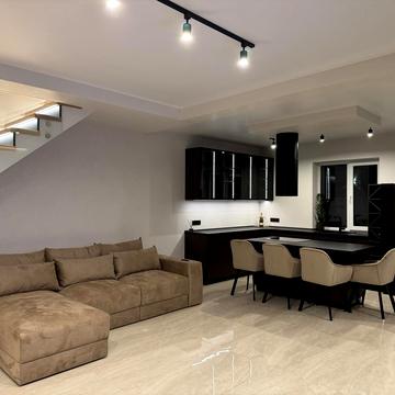 Виноградна вул., 2