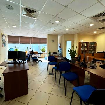 Королеви Єлизавети ІІ вул. (Глинки), 2