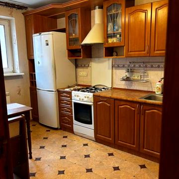 Героїв Харкова просп. (Московський), 64а