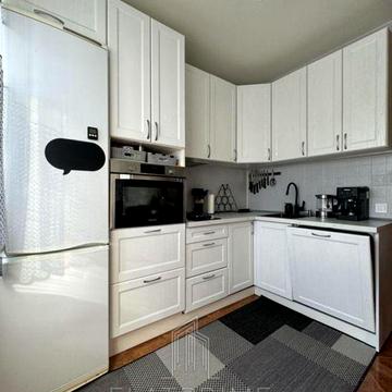 Дмитра Луценка вул. (Крейсера "Аврора"), 5