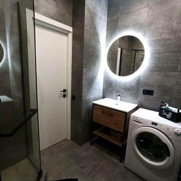 Срочно сдам красивую студию в ЖК «Милос»/Клуб.переулок.7 фонтан.
Клубн