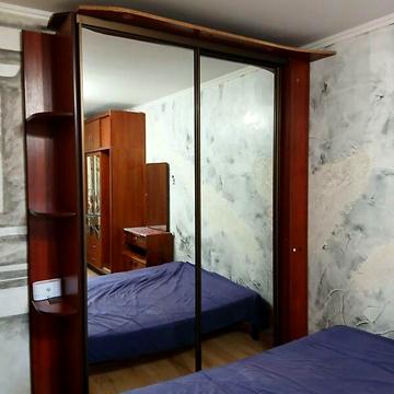 Довгострокова оренда 1к Квартира Космонавтів вулиця