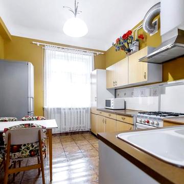 Соборна вул., 57