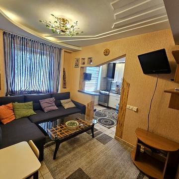 Андрія Малишка вул., 3